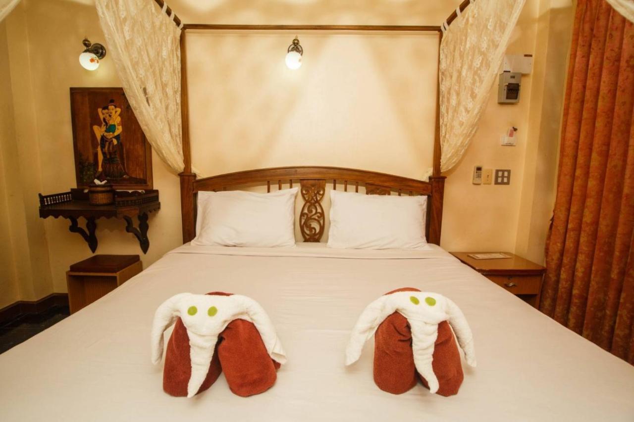 Noble Night Guesthouse Канчанабури Экстерьер фото