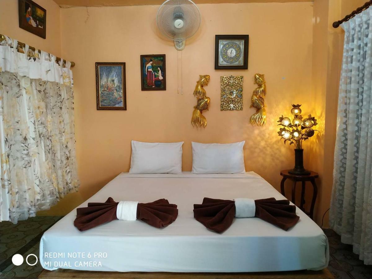 Noble Night Guesthouse Канчанабури Экстерьер фото